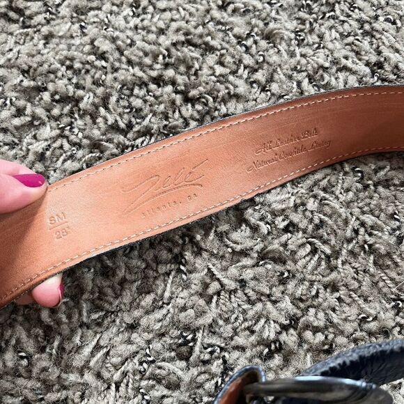 Zelé Atlanta Navy Embossed Leather Belt Silver Buckle Cowhide Lining 28 Small - Picture 9 of 10